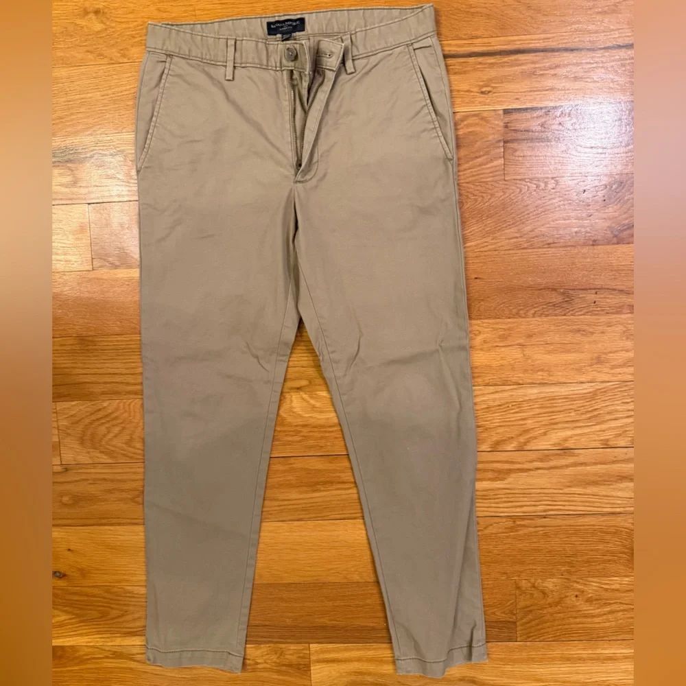 Banana Republic Men's Khaki Chinos